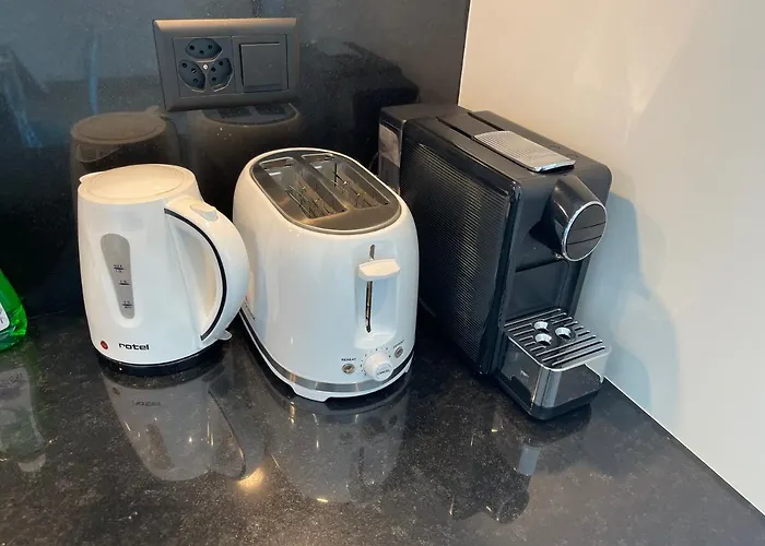 , Free Parking Apartment